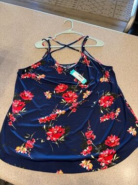 Paper moon NWT Navy Floral Crisscross Strap Tank Top plus size 3X